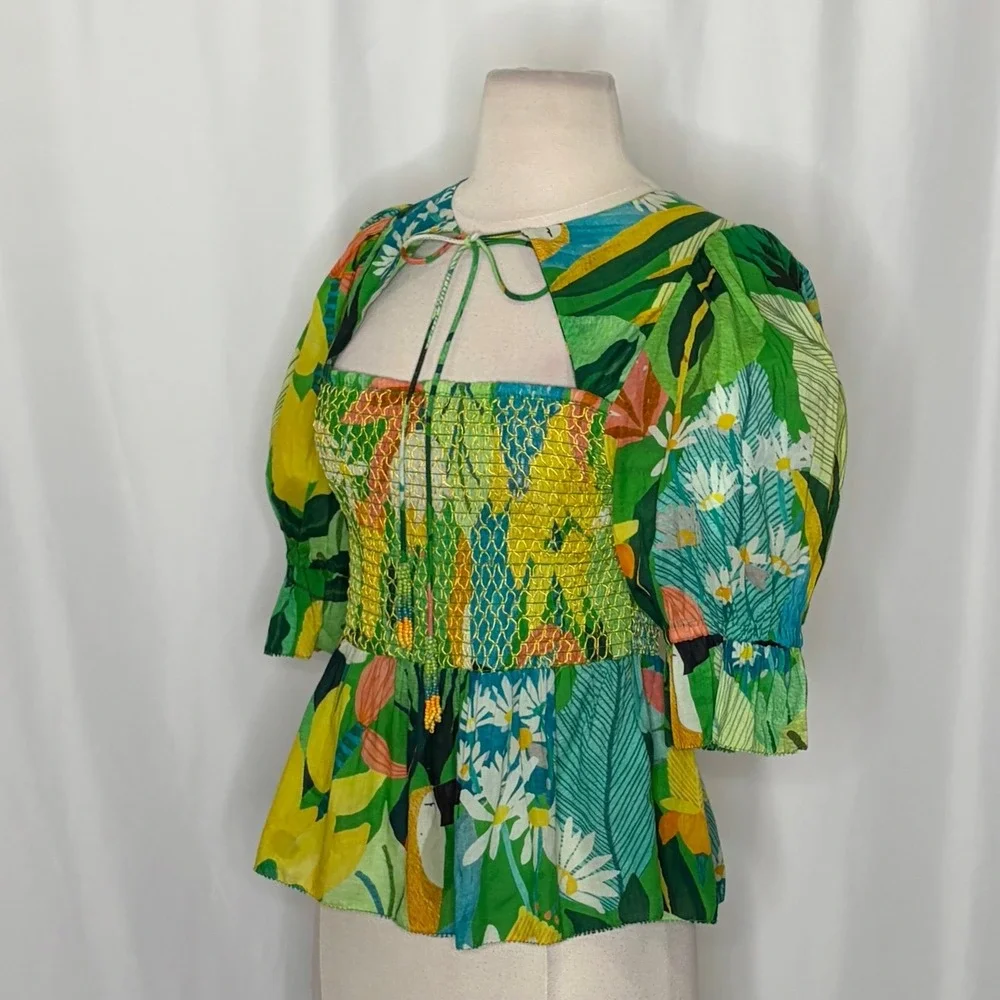NEW!! FARM RIO Vintage Toucans Smocked‎ Peplum Top Blouse Tropical Small